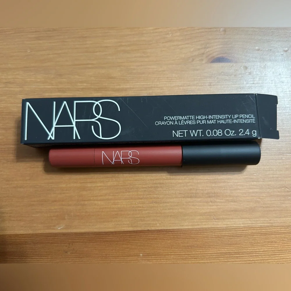 NARS Powermatte High-Intensity Long-Lasting Lip Pencil in endless love